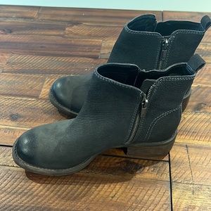 Lucky Brand Darbie Boots